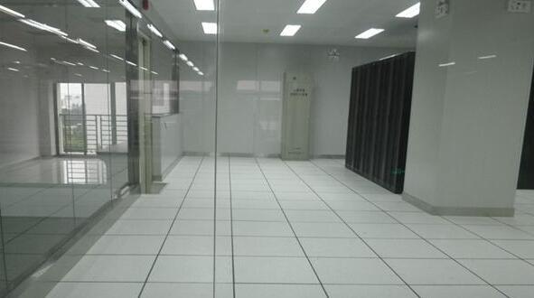 小蝌蚪视频高清观看下载地板3.jpg